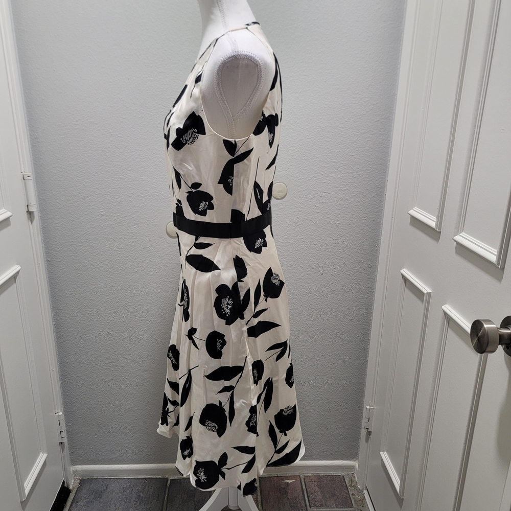 Ann Taylor White Midi Dress with Black Floral Print - Picture 4 of 7